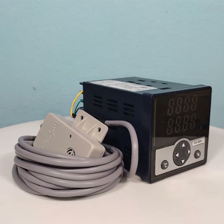Đồng hồ điều khiển độ ẩm và nhiệt độ Conotec FOX-300A-1