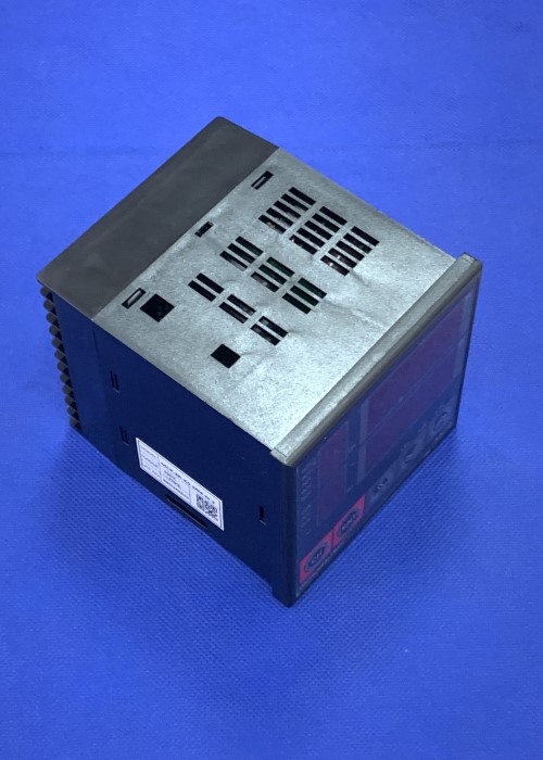 Đồng hồ điều khiển nhiệt độ Hanyoung MC9-4D-D0-MN-3-2