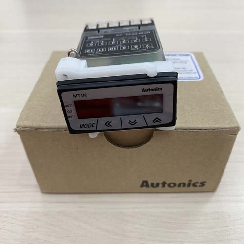 Đồng hồ đo điện áp Autonics MT4N-DV-E0